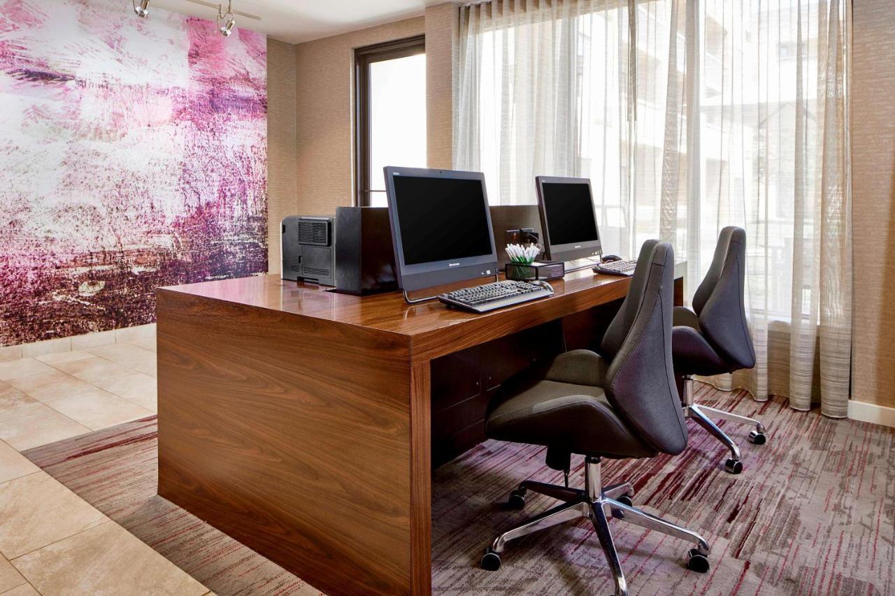 Sonesta Select Raleigh Durham Airport Hotel